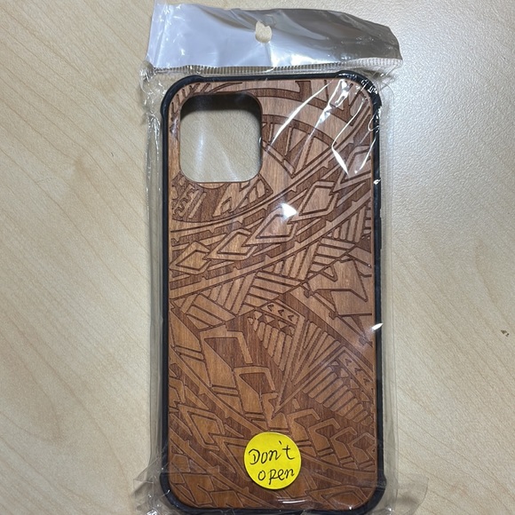 Carved (Polynesian tattoo design) wood iPhone 12 cellphone case - Picture 3 of 3